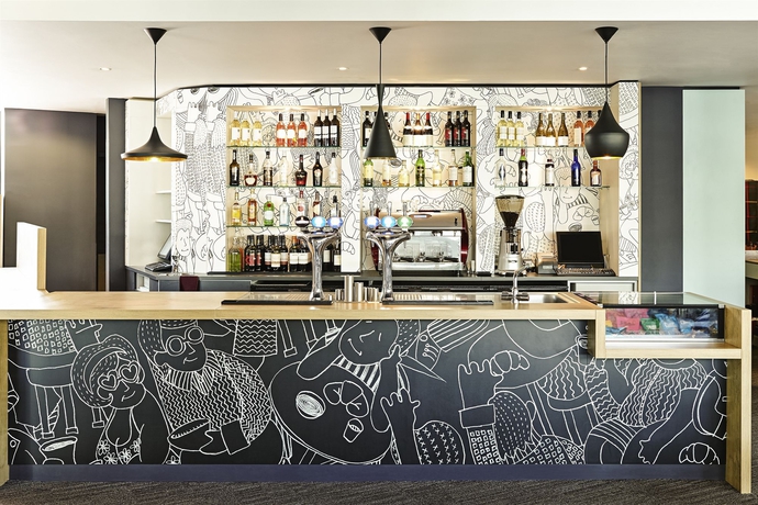 Imagen del bar/restaurante del Hotel Ibis Birmingham International Airport – Nec. Foto 10