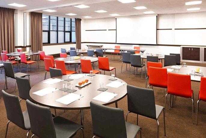 Imagen de los interiores del Hotel Ibis Birmingham New Street Station. Foto 15