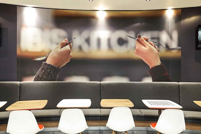 Imagen del bar/restaurante del Hotel Ibis Birmingham New Street Station. Foto 6