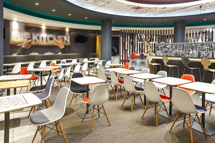 Imagen del bar/restaurante del Hotel Ibis Birmingham New Street Station. Foto 8