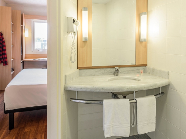 Imagen de la habitación del Hotel Ibis Blumenau. Foto 13