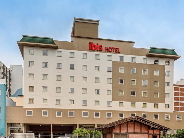 Imagen general del Hotel Ibis Blumenau. Foto 3