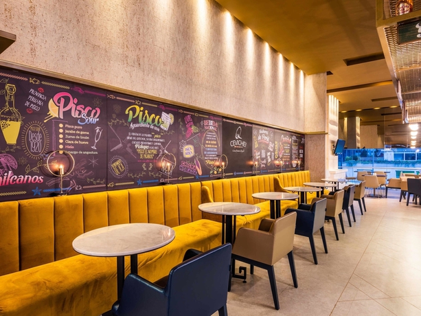 Imagen del bar/restaurante del Hotel Ibis Bogota Museo. Foto 8