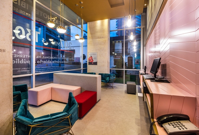 Imagen de los interiores del Hotel Ibis Bogota Museo. Foto 19