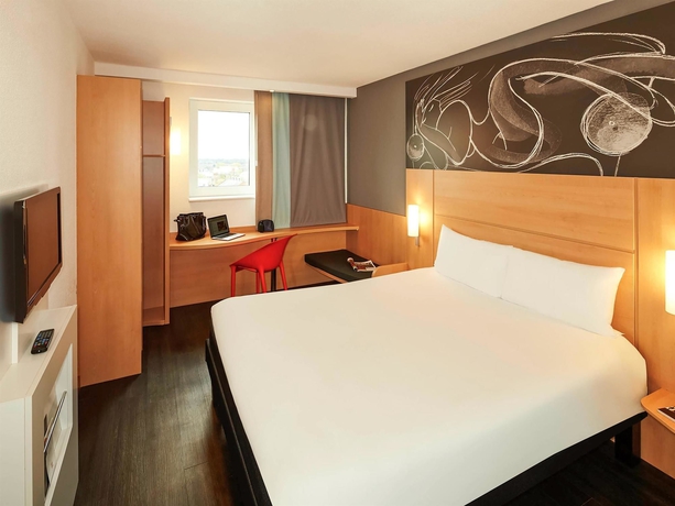 Imagen de la habitación del Hotel Ibis Bordeaux Lac. Foto 13