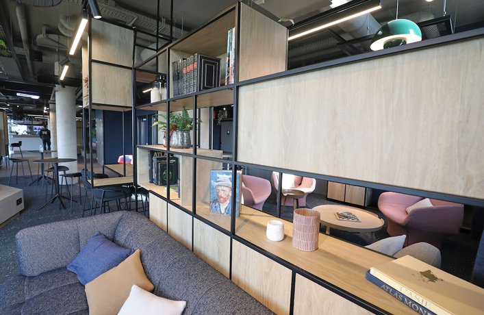 Imagen de los interiores del Hotel Ibis Bourgoin Jallieu Medipole. Foto 11