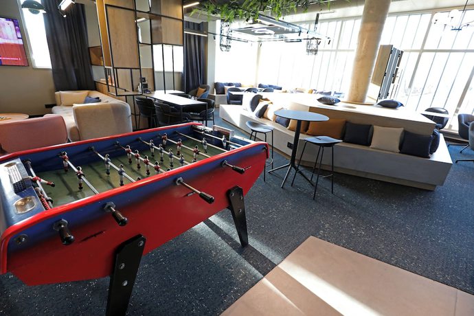 Imagen de los interiores del Hotel Ibis Bourgoin Jallieu Medipole. Foto 12