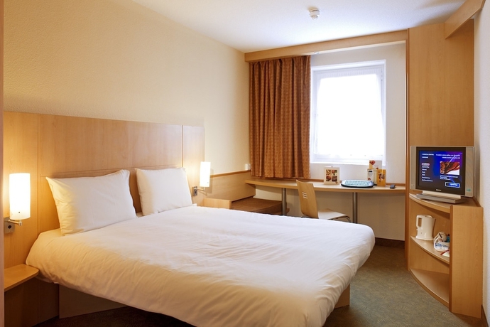 Imagen de la habitación del Hotel Ibis Bradford Shipley. Foto 11