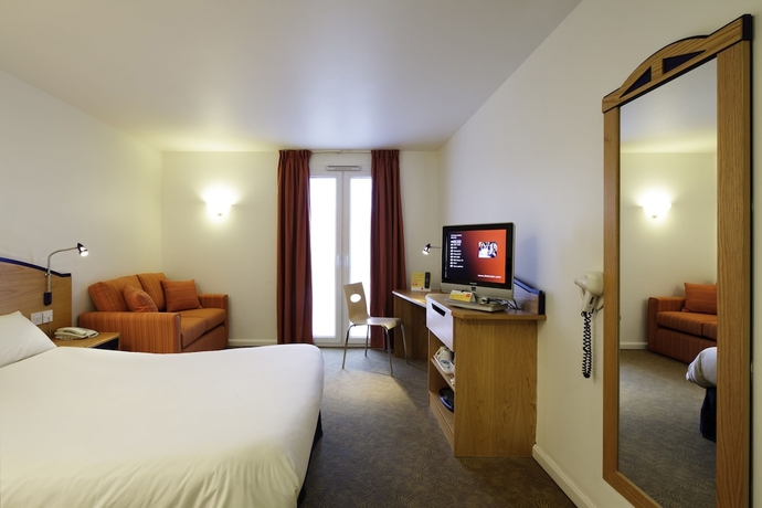 Imagen de la habitación del Hotel Ibis Bradford Shipley. Foto 12