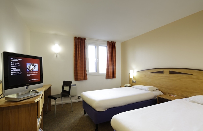 Imagen de la habitación del Hotel Ibis Bradford Shipley. Foto 15