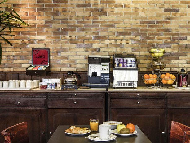 Imagen general del Hotel Ibis Braganca. Foto 2