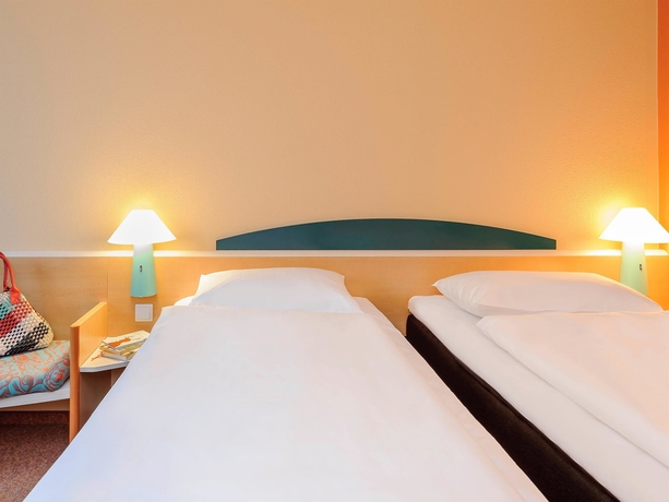 Imagen de la habitación del Hotel Ibis Bregenz. Foto 11