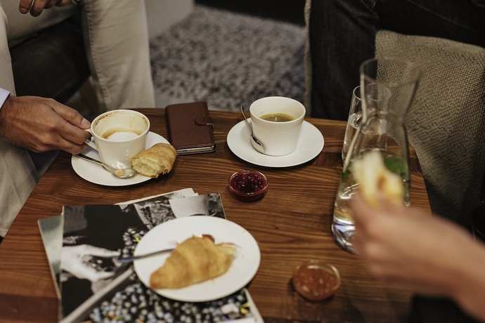 Imagen del bar/restaurante del Hotel Ibis Bremen City. Foto 2