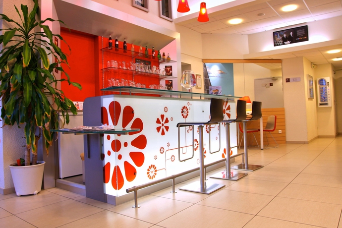 Imagen del bar/restaurante del Hotel Ibis Brest Centre. Foto 9