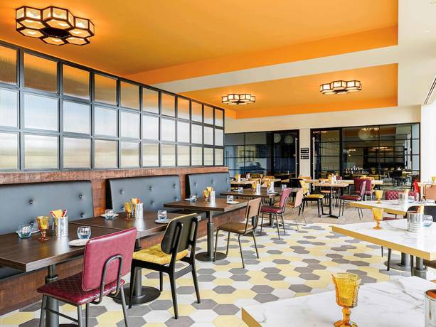 Imagen del bar/restaurante del Hotel Ibis Bridgwater. Foto 2