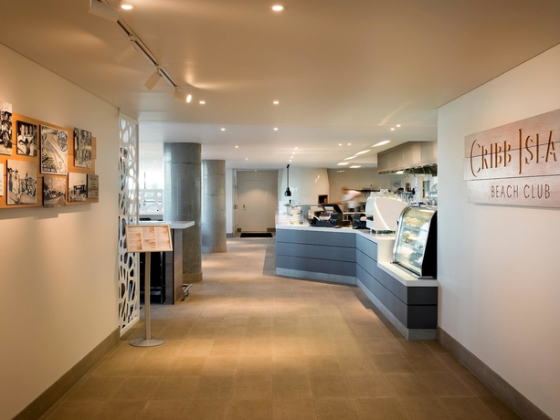 Imagen del bar/restaurante del Hotel Ibis Brisbane Airport. Foto 3