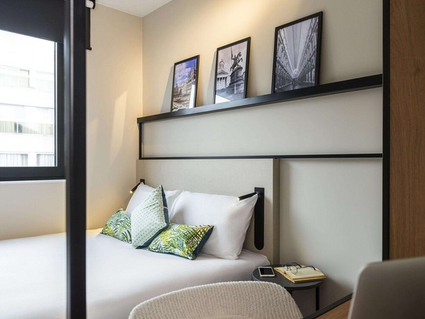 Imagen de la habitación del Hotel Ibis Brussels Centre Câtelain. Foto 9