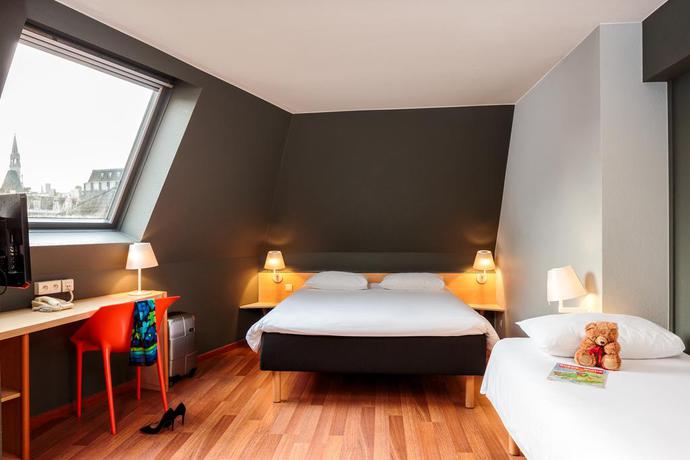 Imagen de la habitación del Hotel Ibis Brussels City Centre. Foto 5