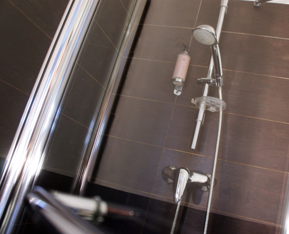 Imagen de la habitación del Hotel Ibis Brussels Erasmus. Foto 7