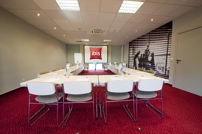 Imagen de los interiores del Hotel Ibis Brussels Expo Atomium. Foto 12