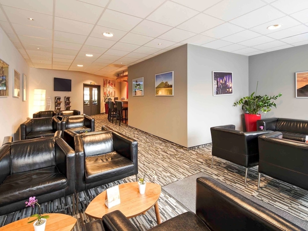 Imagen del bar/restaurante del Hotel Ibis Brussels Waterloo. Foto 2