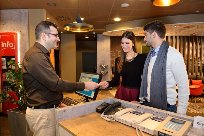 Imagen de los interiores del Hotel Ibis Budapest City. Foto 13