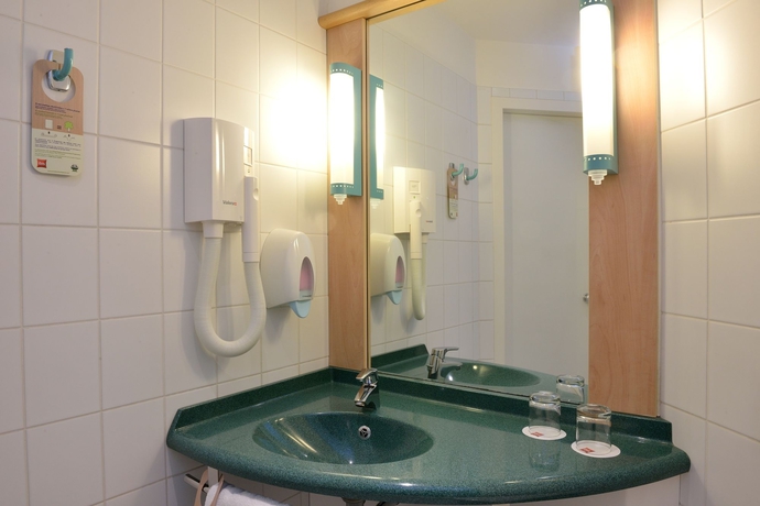 Imagen de la habitación del Hotel Ibis Budapest City. Foto 10