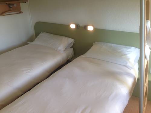 Imagen de la habitación del Hotel Ibis Budget Aix Le Canet. Foto 4