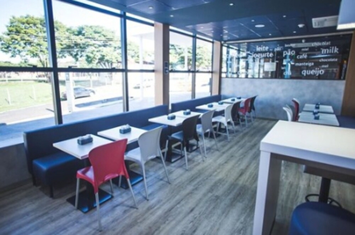 Imagen del bar/restaurante del Hotel Ibis Budget Araraquara. Foto 5