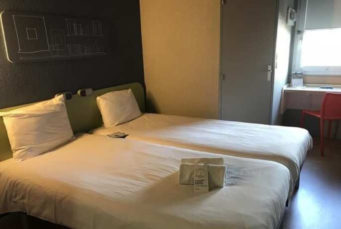 Imagen de la habitación del Hotel Ibis Budget Arles Sud Fourchon. Foto 10