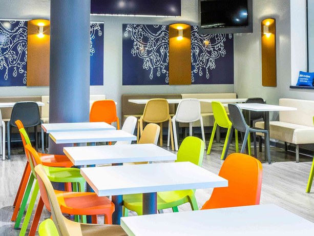 Imagen de la habitación del Hotel Ibis Budget Aubagne Les Paluds Agora. Foto 9