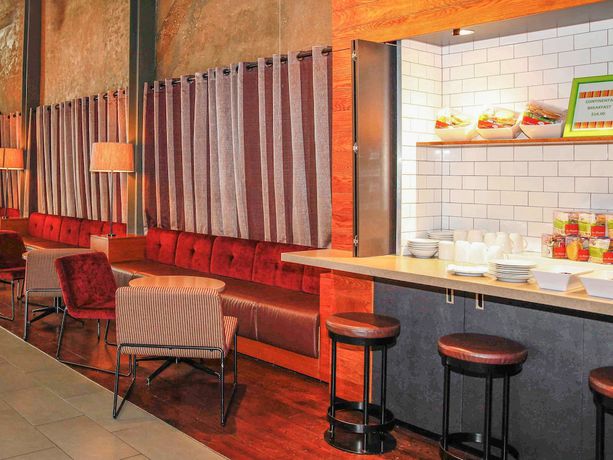 Imagen del bar/restaurante del Hotel Ibis Budget Auckland Central. Foto 6