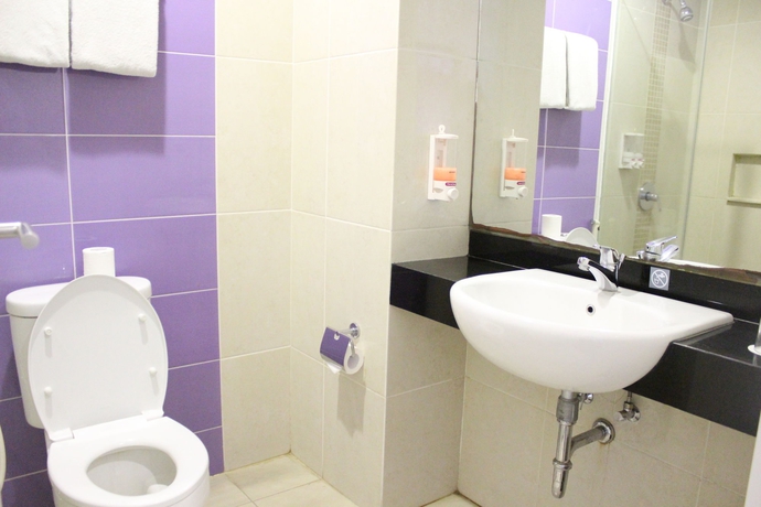 Imagen de la habitación del Hotel Ibis Budget Bali Seminyak. Foto 9