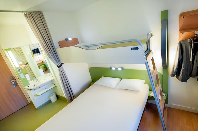 Imagen de la habitación del Hotel Ibis Budget Bayeux. Foto 7