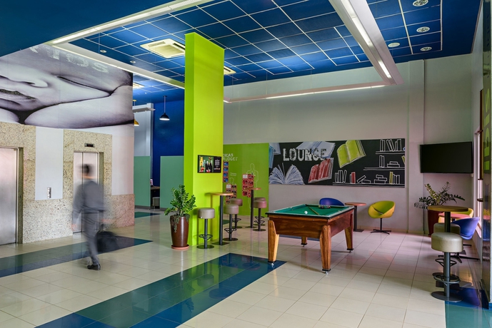 Imagen de los interiores del Hotel Ibis Budget Belem. Foto 17