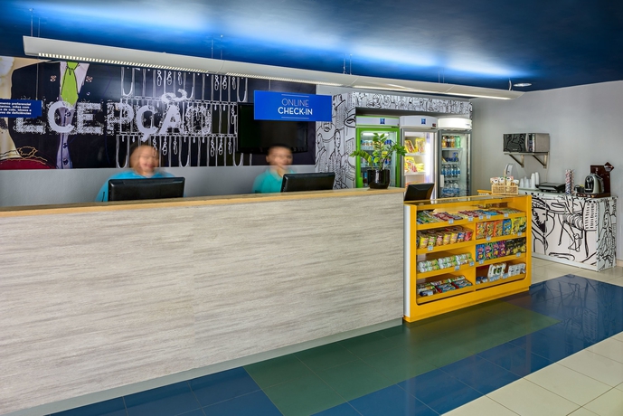 Imagen de los interiores del Hotel Ibis Budget Belem. Foto 18