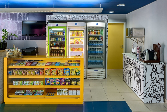 Imagen del bar/restaurante del Hotel Ibis Budget Belem. Foto 3