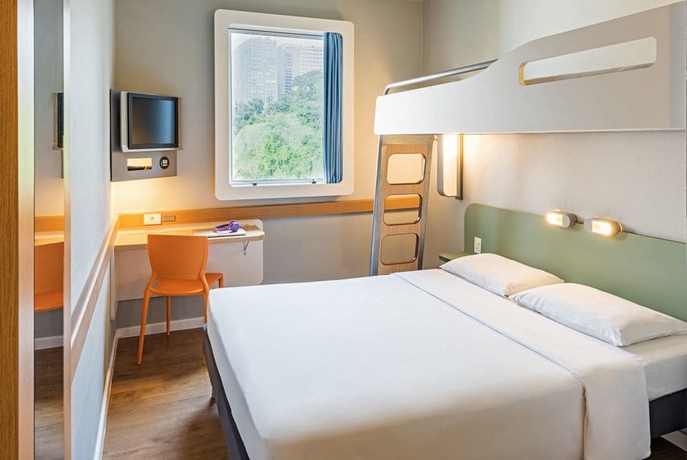 Imagen de la habitación del Hotel Ibis Budget Belem. Foto 14