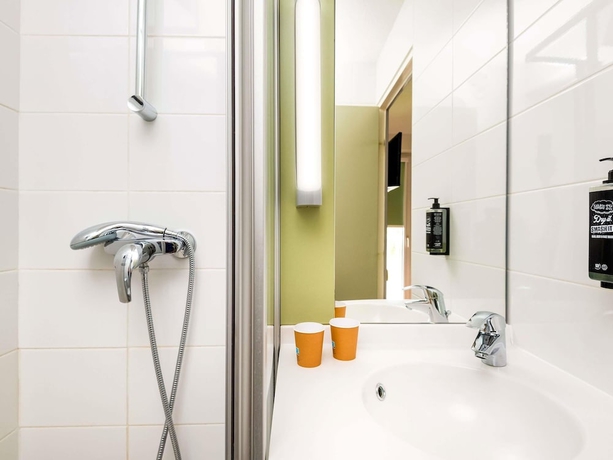 Imagen de la habitación del Hotel Ibis Budget Bordeaux Sud Villenave d'Ornon. Foto 16