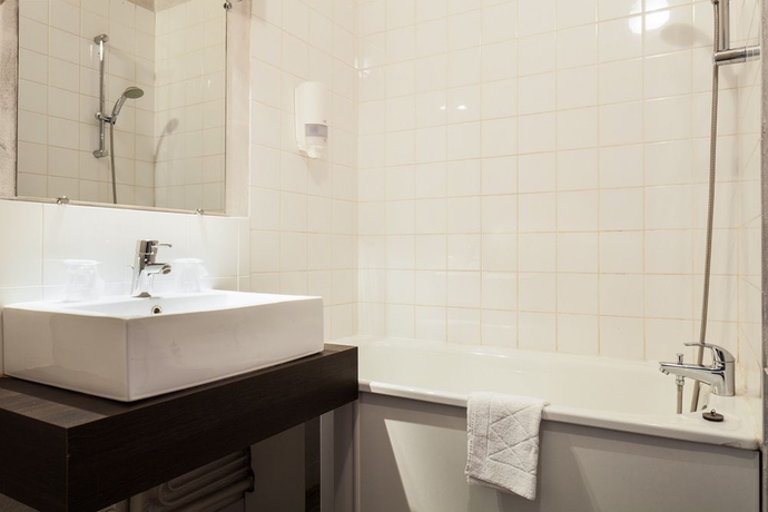 Imagen de la habitación del Hotel Ibis Budget Bourgoin Jallieu Centre. Foto 11