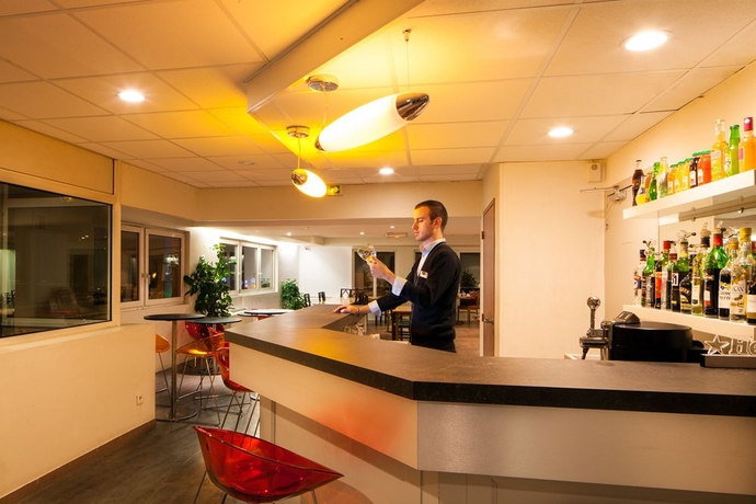 Imagen del bar/restaurante del Hotel Ibis Budget Bourgoin Jallieu Centre. Foto 5