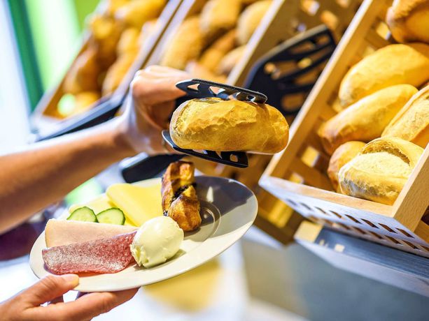 Imagen del bar/restaurante del Hotel Ibis Budget Bremen City Center. Foto 3