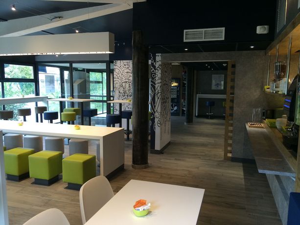 Imagen del bar/restaurante del Hotel Ibis Budget Brignoles Provence Verte. Foto 6