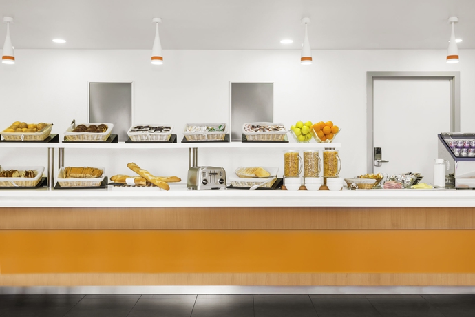 Imagen del bar/restaurante del Hotel Ibis Budget Brugge Centrum Station. Foto 2