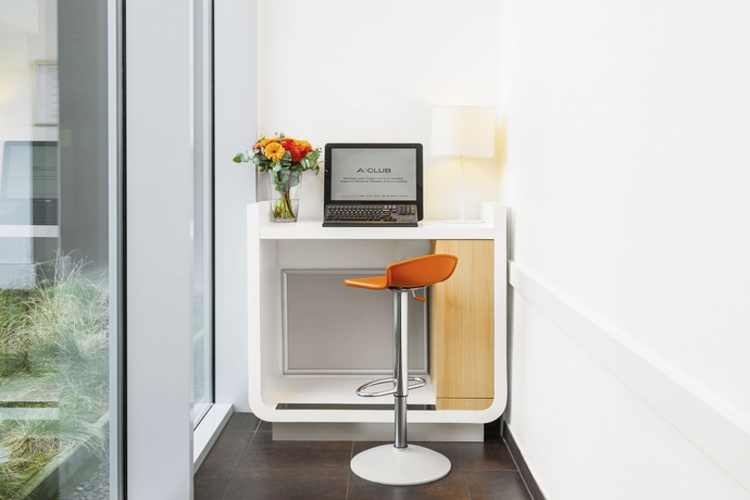 Imagen de los interiores del Hotel Ibis Budget Brugge Centrum Station. Foto 10