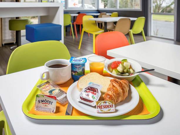 Imagen del bar/restaurante del Hotel Ibis Budget Caen H&eacute;rouville. Foto 6