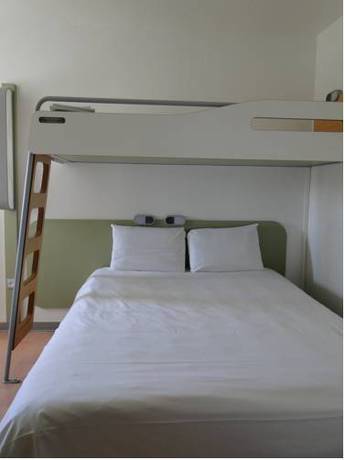 Imagen de la habitación del Hotel Ibis Budget Caen Memorial. Foto 9