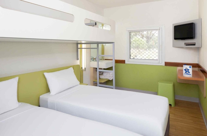 Imagen de la habitación del Hotel Ibis Budget Canberra. Foto 5