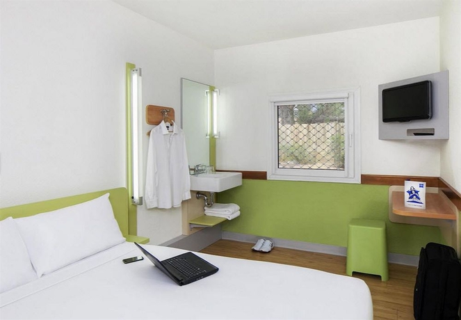 Imagen de la habitación del Hotel Ibis Budget Canberra. Foto 8