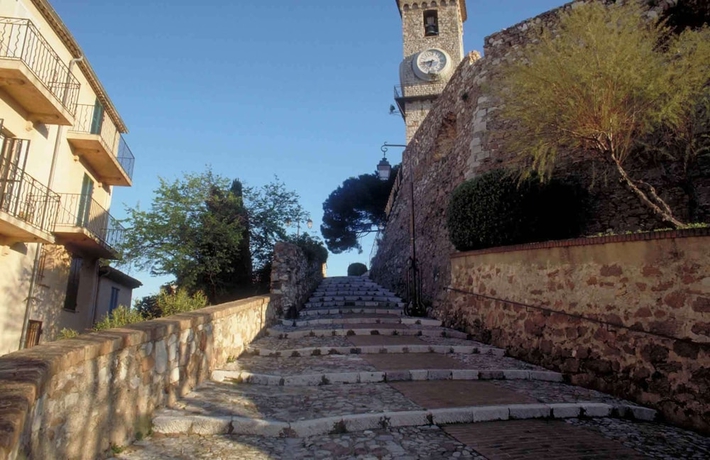 Imagen general del Hotel Ibis Budget Cannes Centre Ville. Foto 4